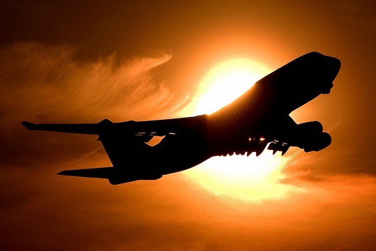 Самолет на аву