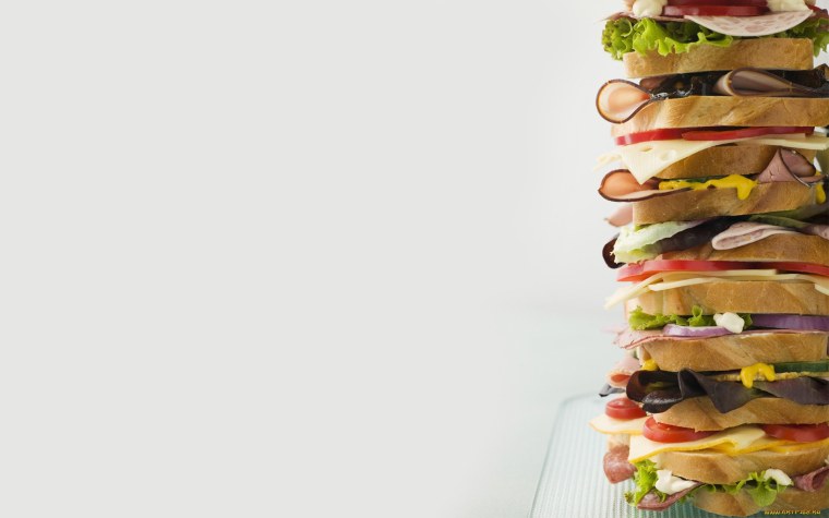 Десерт клубника в шоколаде