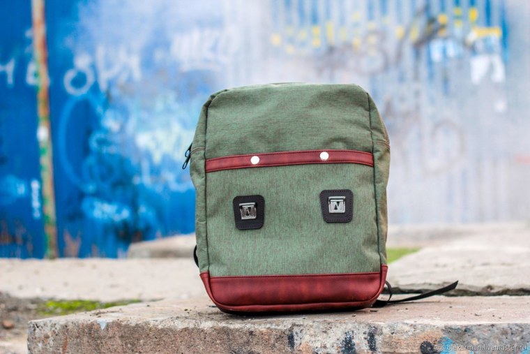 Рваный рюкзак