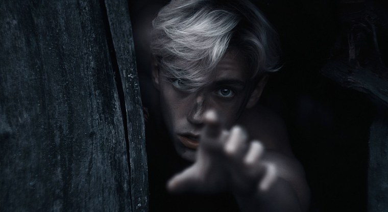 Парень в капюшоне