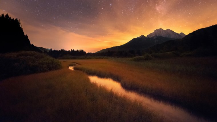 Пейзажи горы вечер