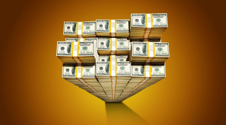 Деньги на белом фоне