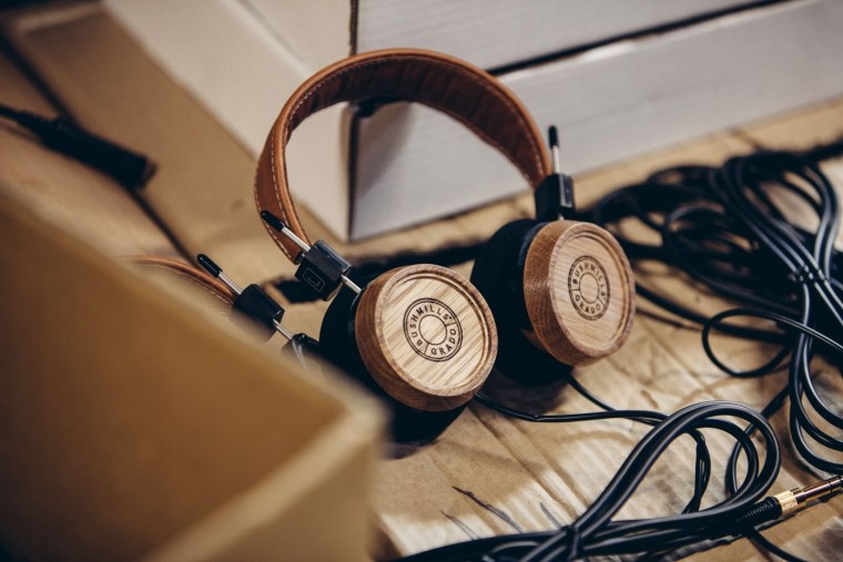 Наушники для телефона