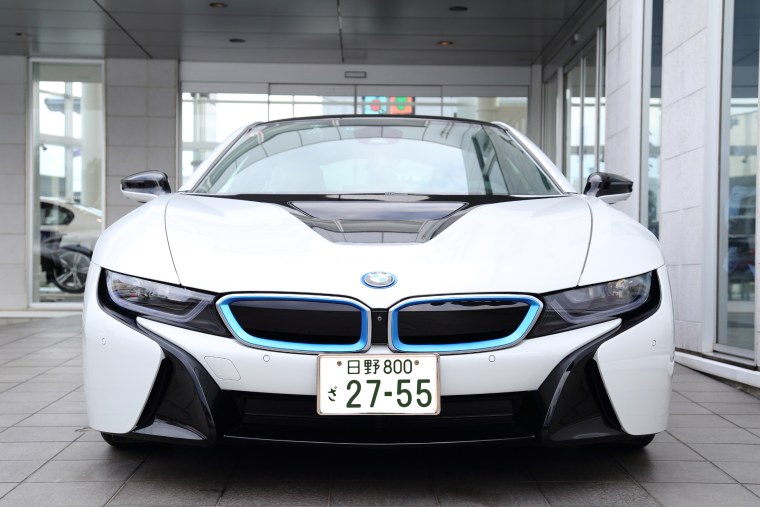 BMW i8 narxi