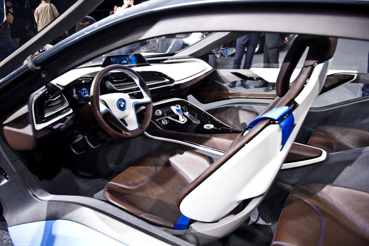 БМВ ай 8 салон