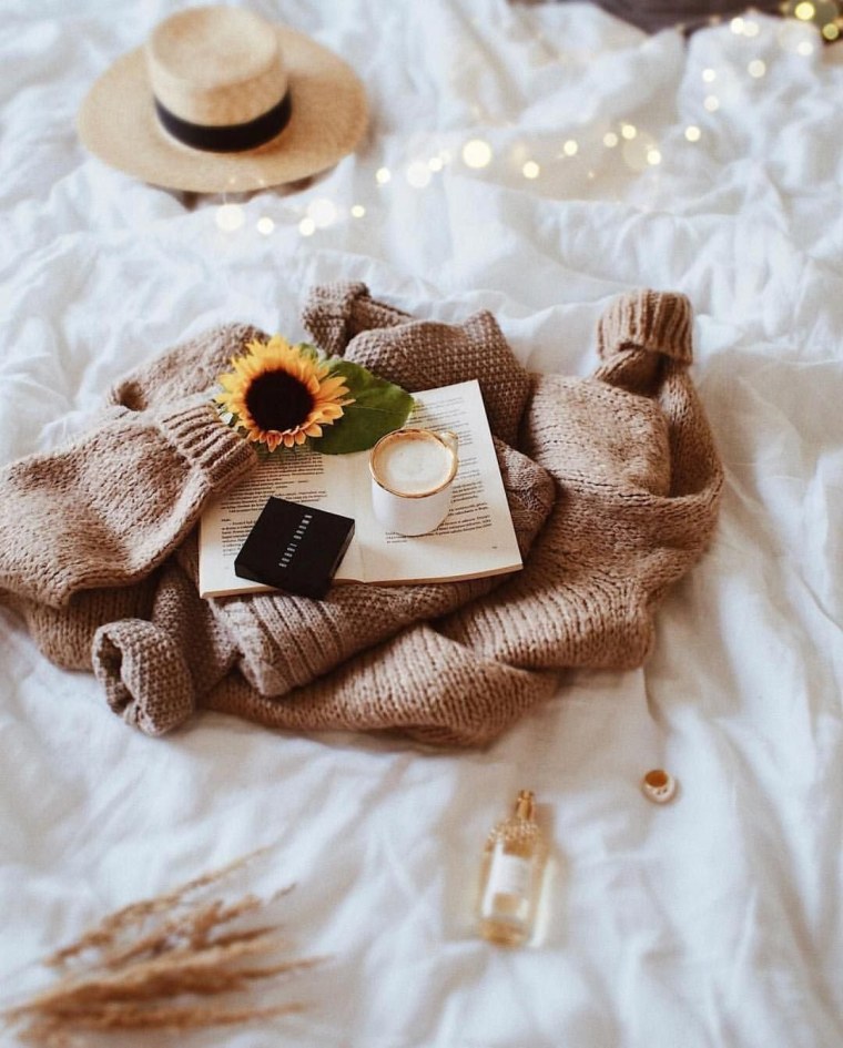 Гостиная в коричневом стиле