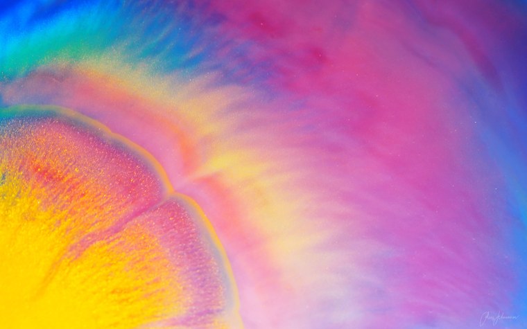 Радужное яблоко Эппл