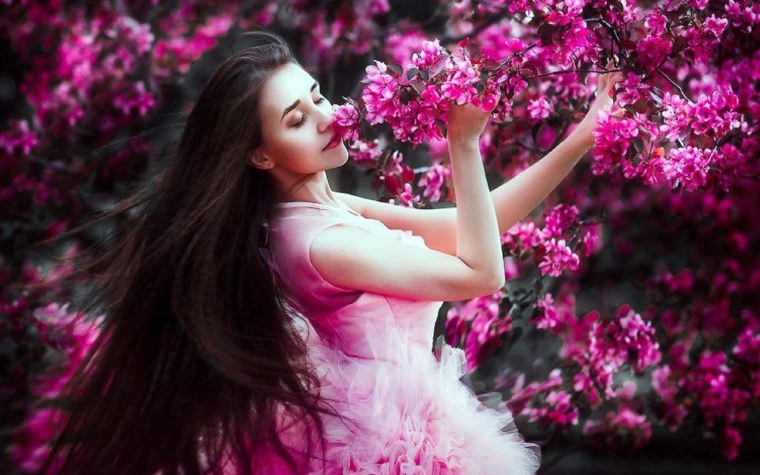 Красивые длинные платья для женщин