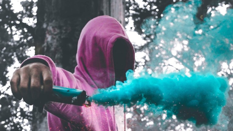 Разноцветный огонь