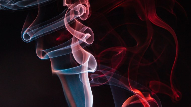 Фиолетовый дым