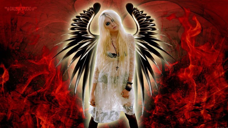 Аниме девочка с рожками