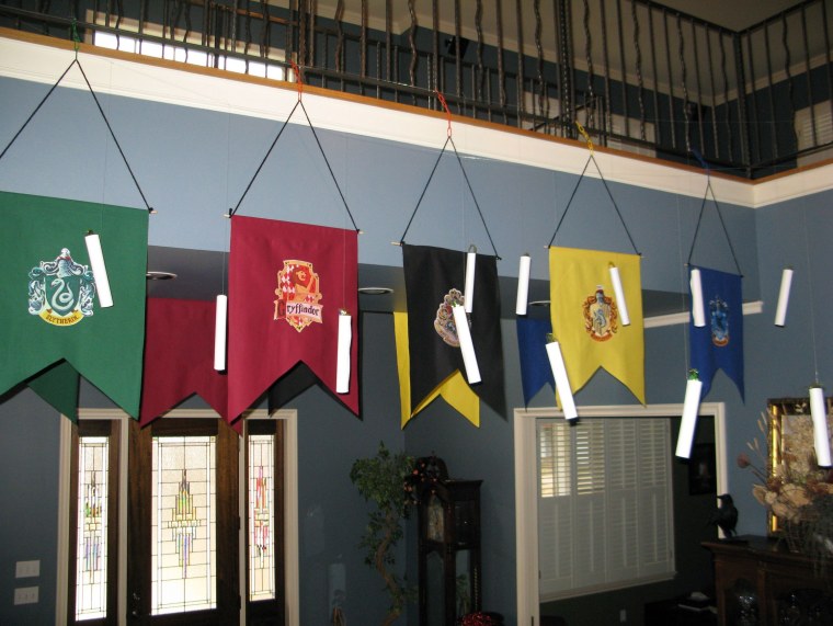 Украсить класс в стиле Гарри Поттера