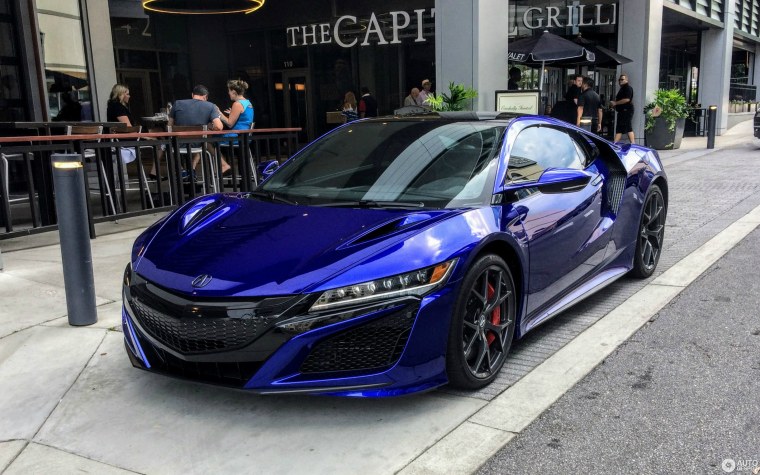 Акура NSX 2022