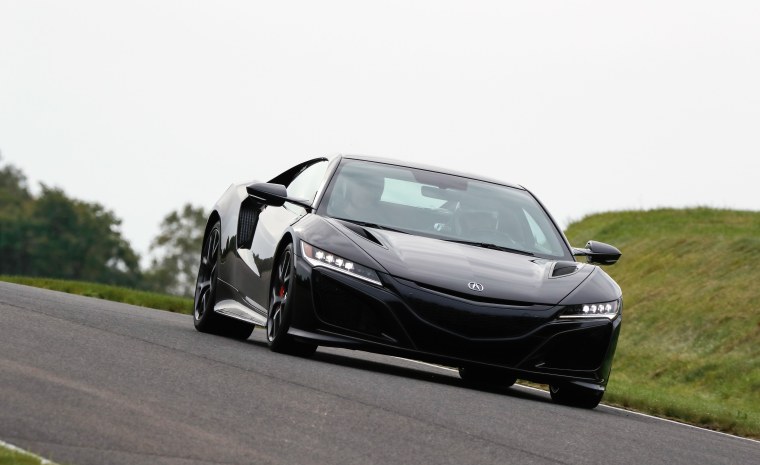 Акура NSX 2020 сзади