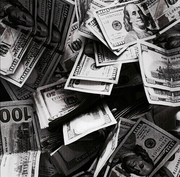 Фиолетовые деньги