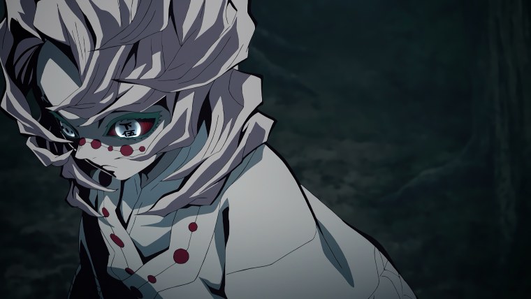 Энма ай в кимоно