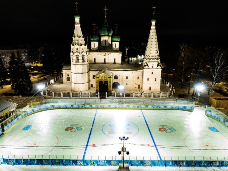 Москва красная площадь ГУМ-каток