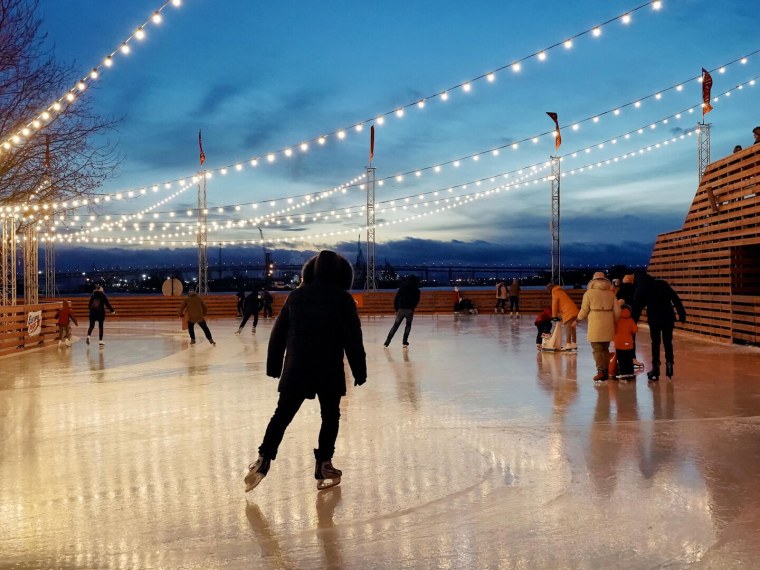 ГУМ каток 2022