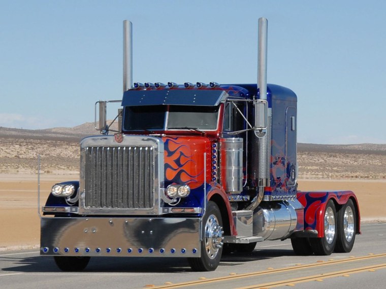 Грузовик Peterbilt 379 Оптимус Прайм