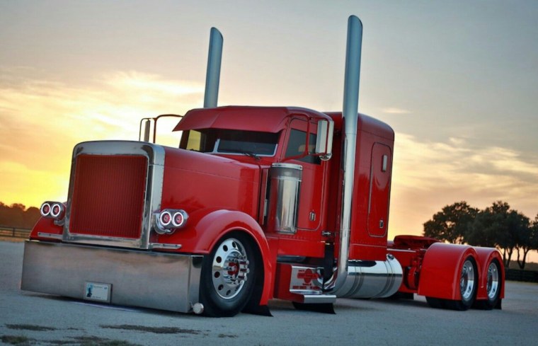 Петербилт 379 кастом