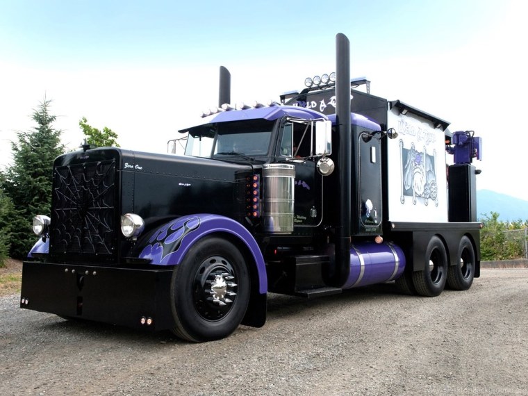 Тягач Петербилт 1988