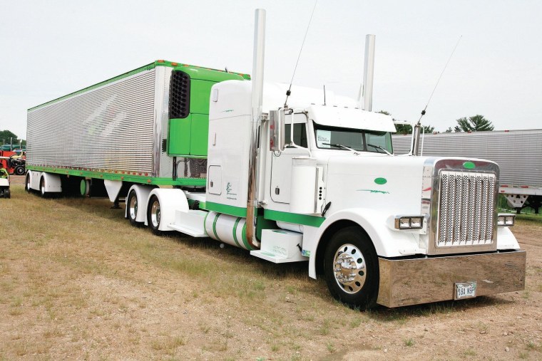 Американский тягач Петербилт 379