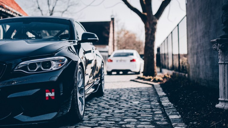 BMW 4k Black