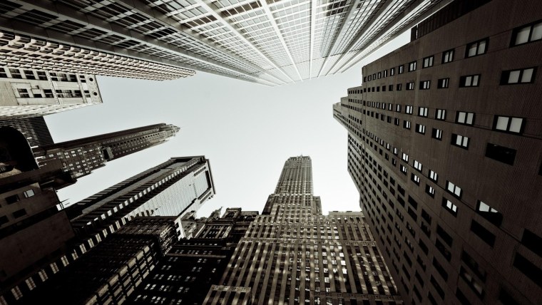 Обои на компьютер в черном стиле