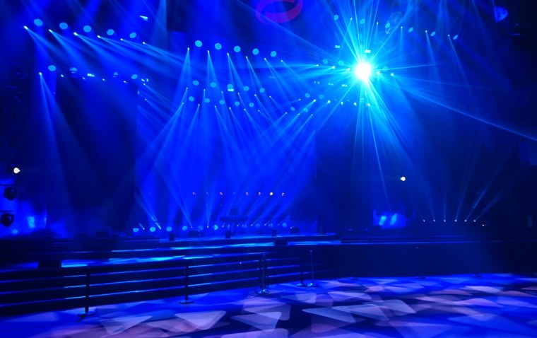 Рок концерт толпа