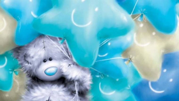 Тедди на голубом фоне