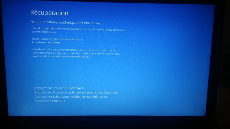 Ошибка при запуске виндовс 10