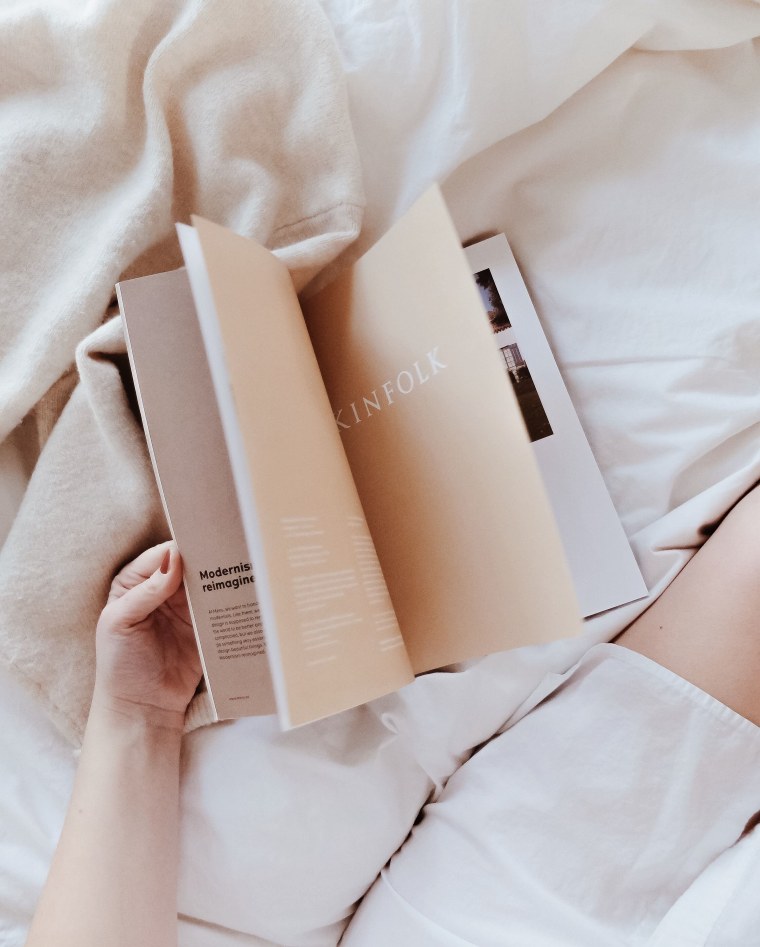 Пушистый колосок фоне