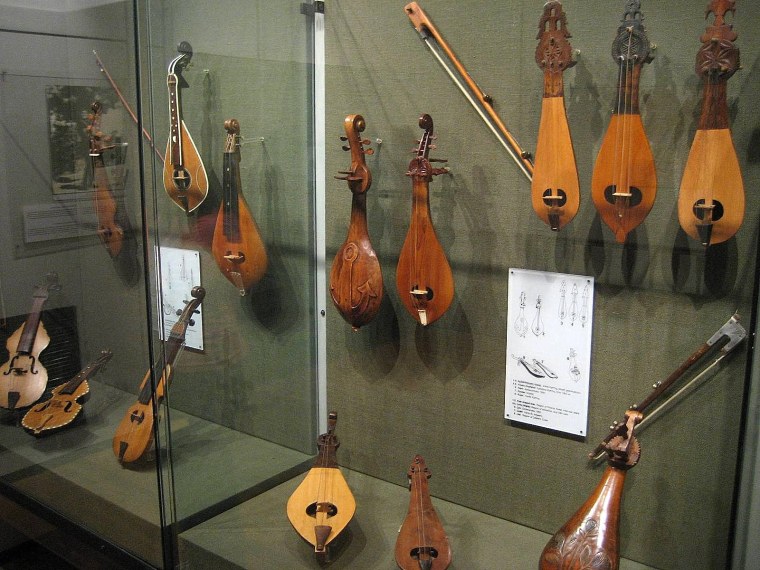 Яйхабар музыкальный инструмент