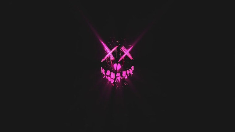 Черный экран с надписью