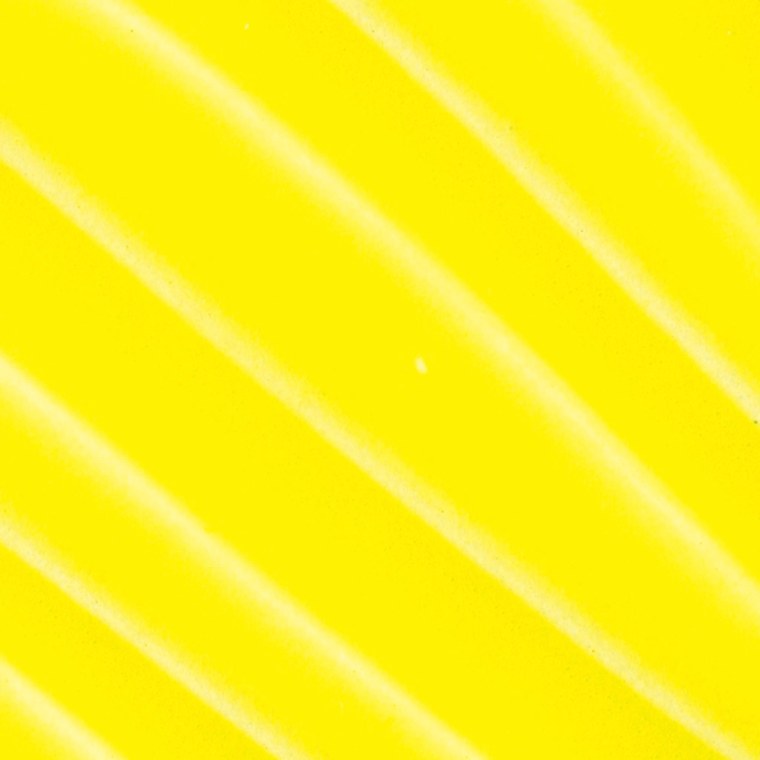 Ярко желтый