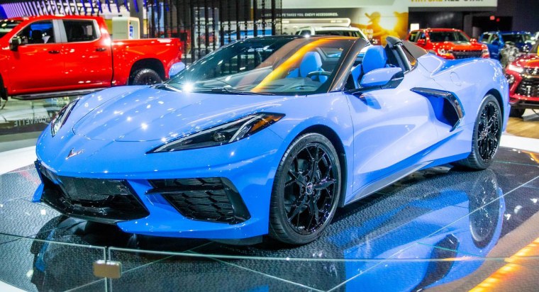 Шевроле Корвет 2021 c.8r