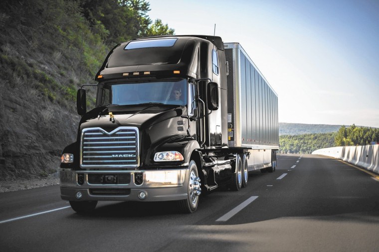 Mack Trucks Грузовики