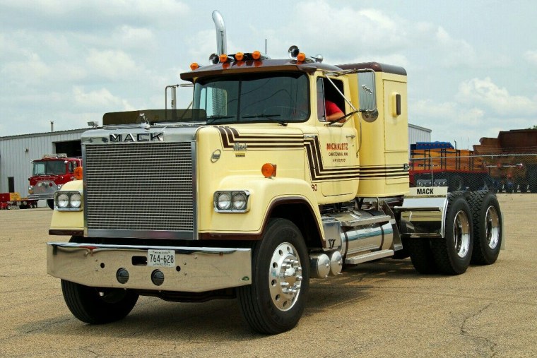Mack rs600l