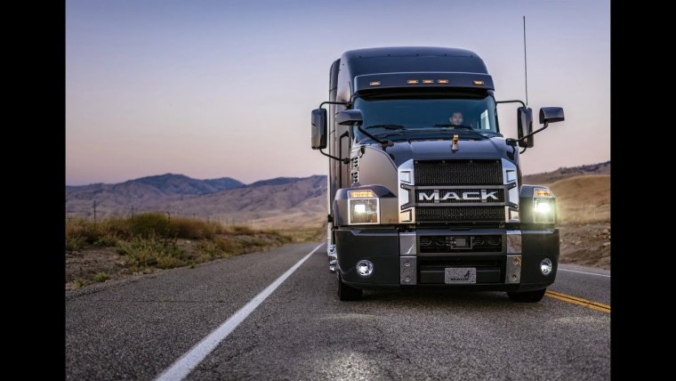 Мегазаводы Грузовики Mack Truck