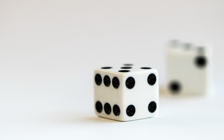 Игральные кости фон