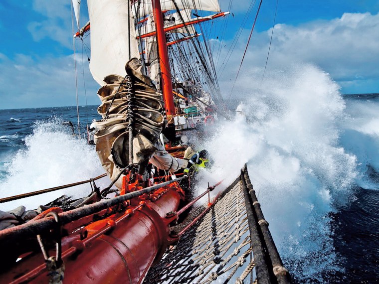 Крузенштерн в шторм