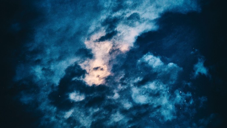 Темное небо