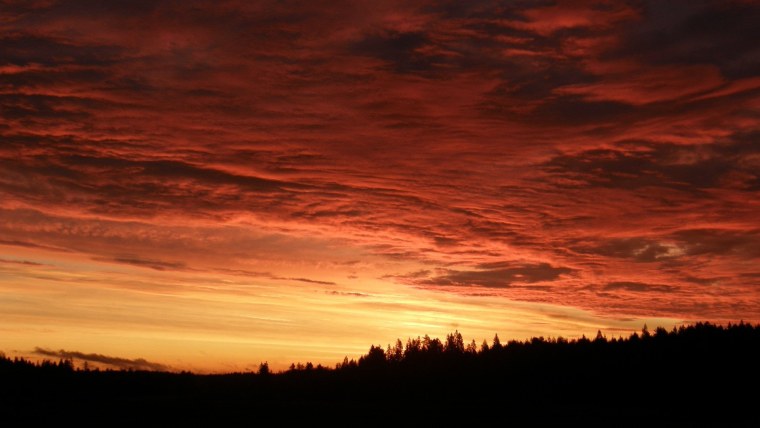 Темное небо закат