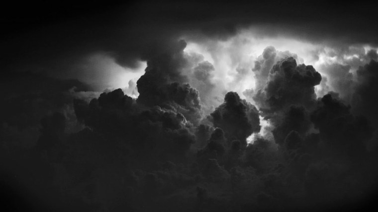 Темные облака