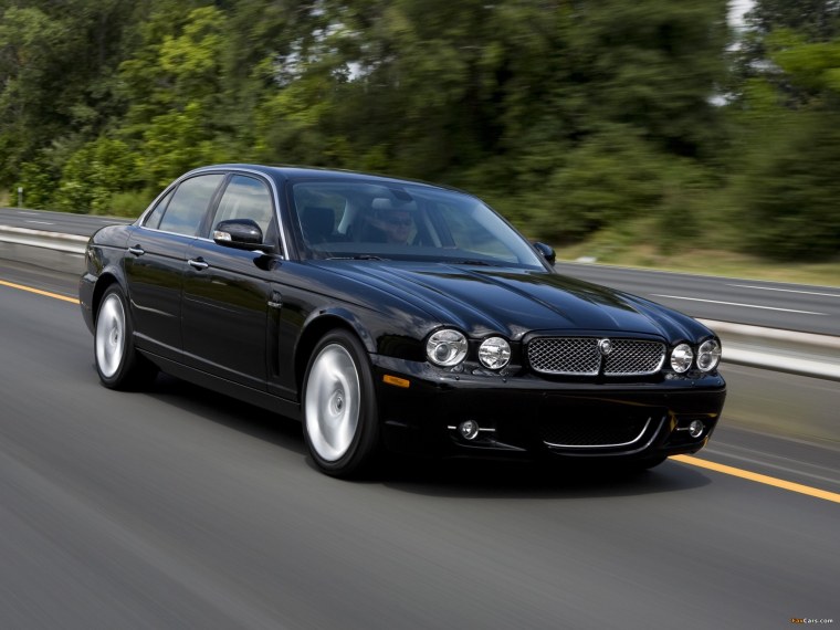 Yaguar XJ