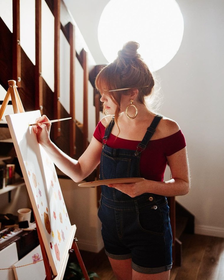 Краски с кисточкой