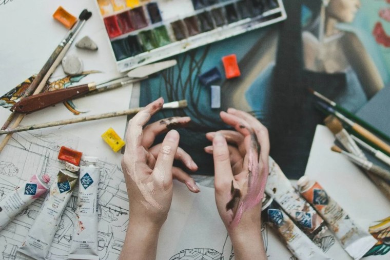 Творческие профессии