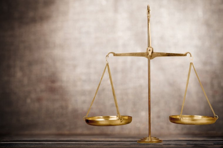 Весы правосудия