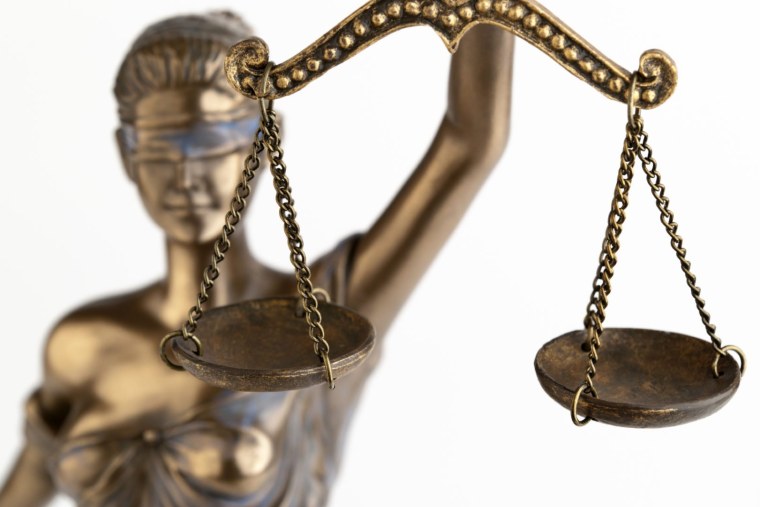 Весы правосудия