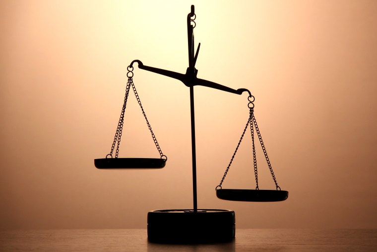 Мы знаем что ныне лежит на весах и что совершается ныне